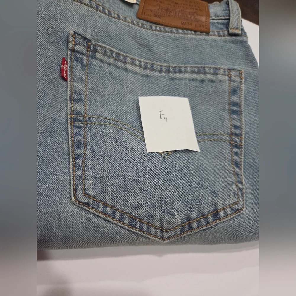 NWT Levi's 502  Classic Light Blue Straight Jeans sz.34×34